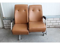 Oldtimer busbank - afbeelding 1 van  3