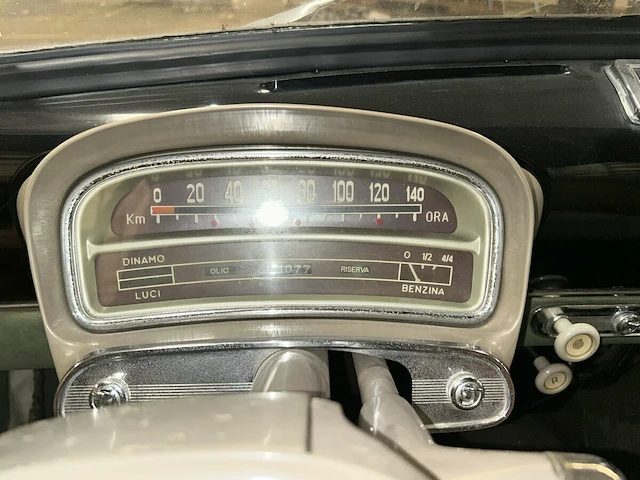 Oldtimer fiat 1100 - afbeelding 30 van  52