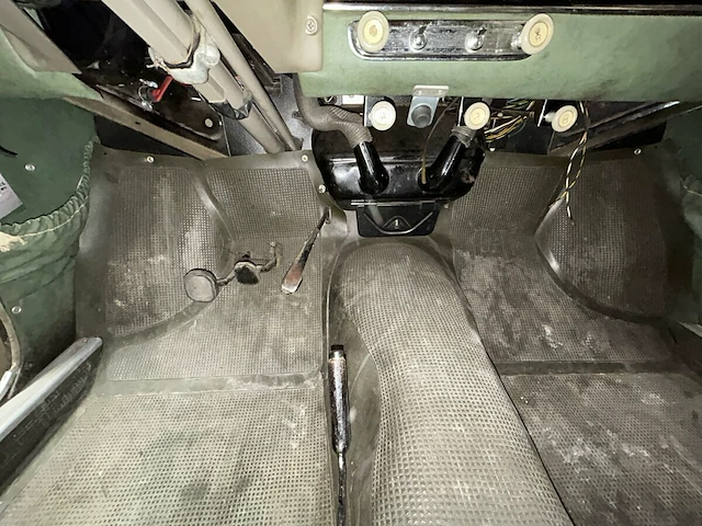 Oldtimer fiat 1100 - afbeelding 37 van  52