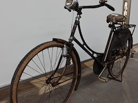 Oldtimer fiets jaren 30 - afbeelding 6 van  9