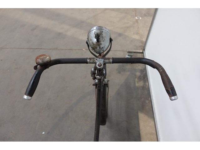 Oldtimer fiets jaren 30 - afbeelding 9 van  9
