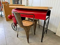Oldtimer tractor - barmeubel - afbeelding 2 van  5