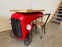 Oldtimer tractor - barmeubel - afbeelding 1 van  5