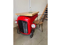 Oldtimer tractor - barmeubel - afbeelding 5 van  5
