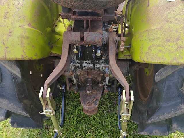 Oldtimer tractor - afbeelding 3 van  18