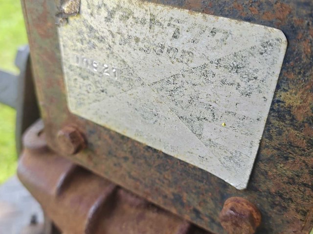 Oldtimer tractor - afbeelding 5 van  18