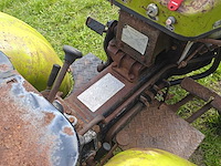 Oldtimer tractor - afbeelding 6 van  18