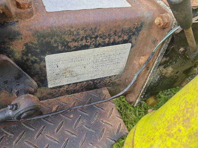 Oldtimer tractor - afbeelding 9 van  18