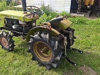 Oldtimer tractor - afbeelding 12 van  18