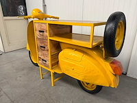 Oldtimer vespa - barmeubel - afbeelding 2 van  7