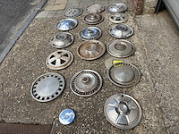 Oldtimer wieldeksels - part (17x) - afbeelding 2 van  4
