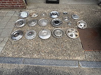Oldtimer wieldeksels - part (18x) - afbeelding 2 van  5