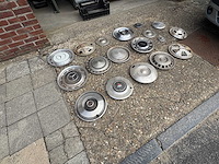 Oldtimer wieldeksels - part (18x) - afbeelding 4 van  5