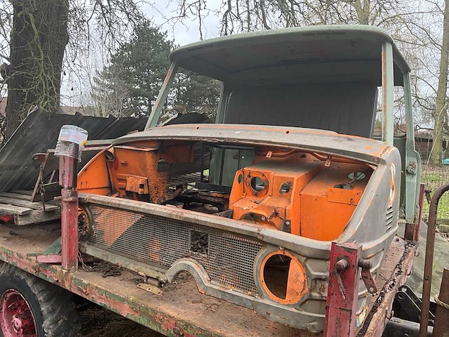 Oldtimercabine 421/406 - afbeelding 1 van  8