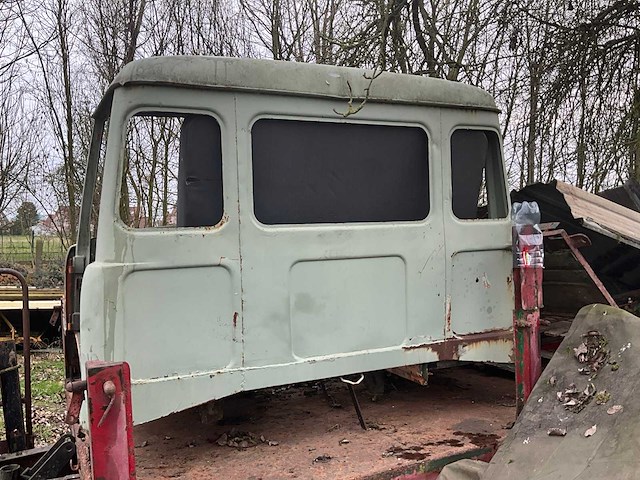 Oldtimercabine 421/406 - afbeelding 6 van  8