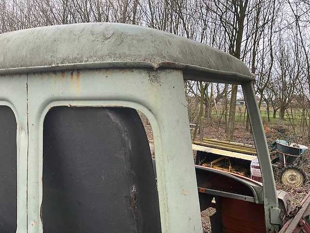 Oldtimercabine 421/406 - afbeelding 7 van  8
