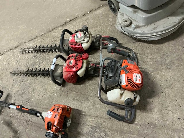 Oleo-mac/shindawa diverse tuingereedschappen (3x) - afbeelding 1 van  6