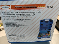 Olie vultrechter adapterset 15 delig - afbeelding 6 van  8