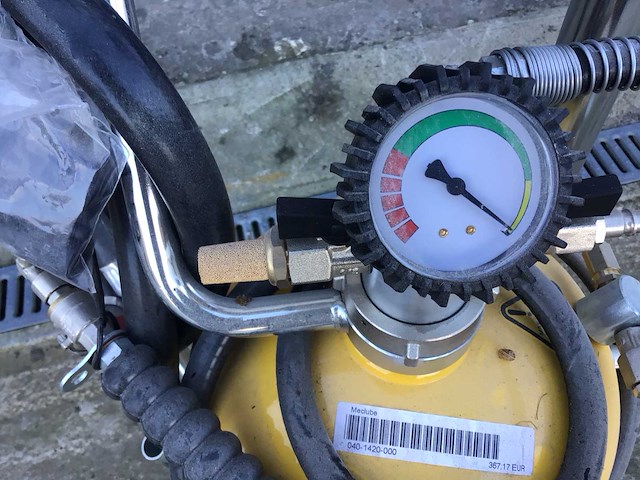 Olieaftapper 2024 - afbeelding 9 van  10