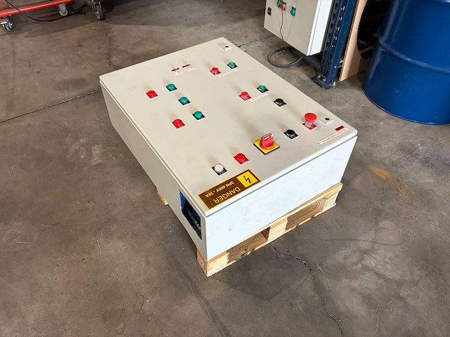 Olieconditioner industriële besturingskast 18 kw – siemens logo overige elektrische accessoires - afbeelding 4 van  15