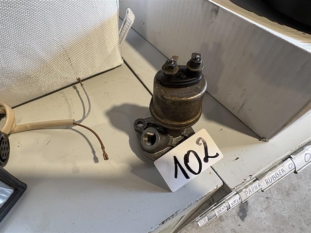 Oliedruk contact - afbeelding 1 van  2