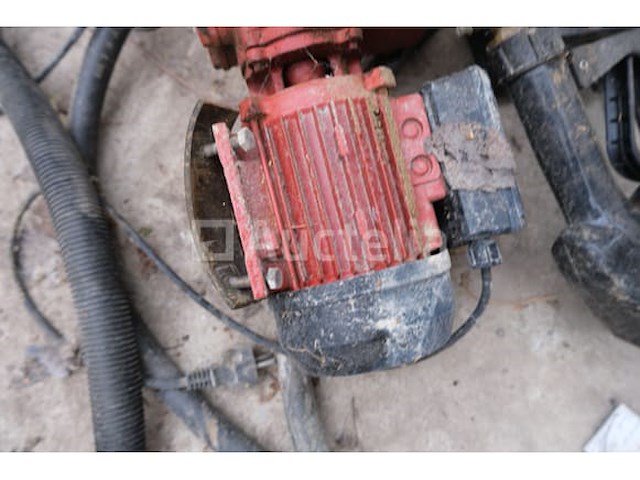 Olietank - afbeelding 5 van  8