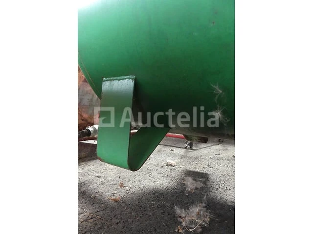 Olietank - afbeelding 9 van  9