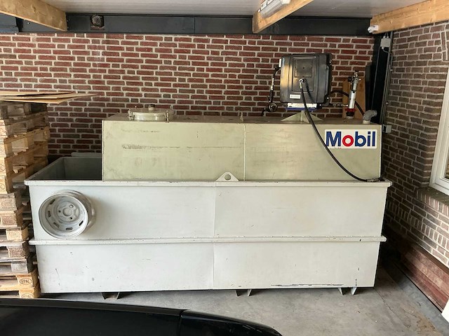 Olietank - afbeelding 2 van  4