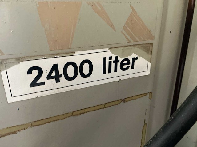 Olietank - afbeelding 4 van  4