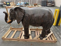 Olifant (fontein) - afbeelding 2 van  4