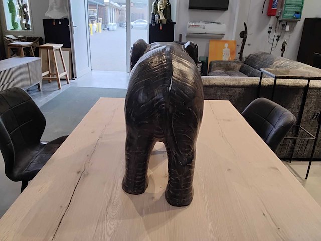 Olifant fontein - afbeelding 4 van  5