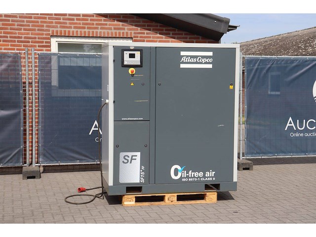 Olivrije multi-scroll luchtcompressor atlas copco sf15+ff 14.8kw 2018 - afbeelding 1 van  1