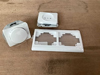 Olympic dimmer met stopcontact en afdekraam, complete set (59x) - afbeelding 2 van  5