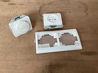 Olympic dimmer met stopcontact en afdekraam, complete set (60x) - afbeelding 1 van  3