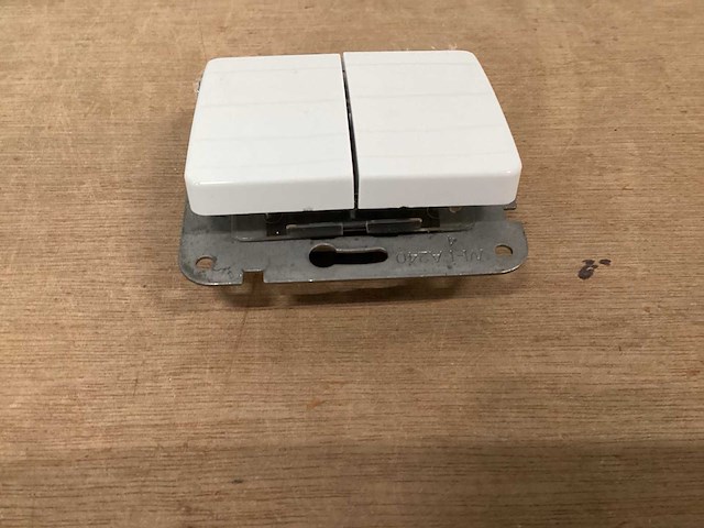 Olympic schakelaar dubbel inbouw (324x) - afbeelding 2 van  4