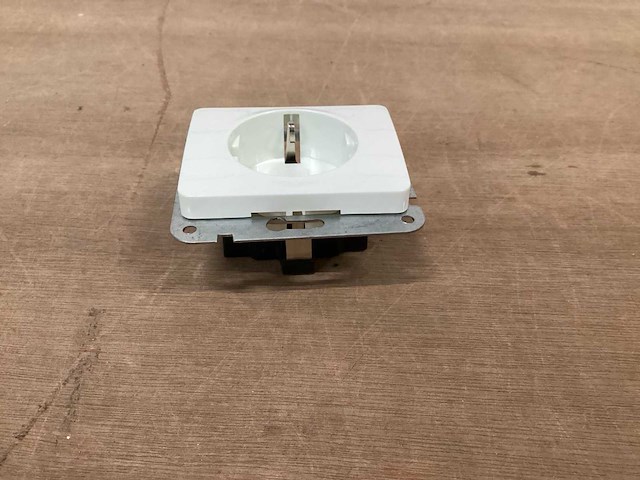 Olympic wandcontactdoos inbouw wit enkel (290x) - afbeelding 3 van  5