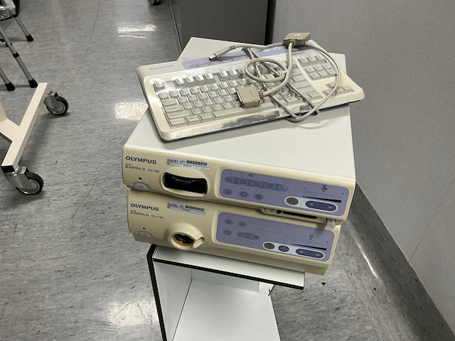 Olympus exera ii koude lichtbron met camera controller - afbeelding 2 van  3