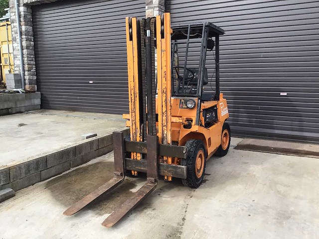 Om forklift - afbeelding 2 van  9
