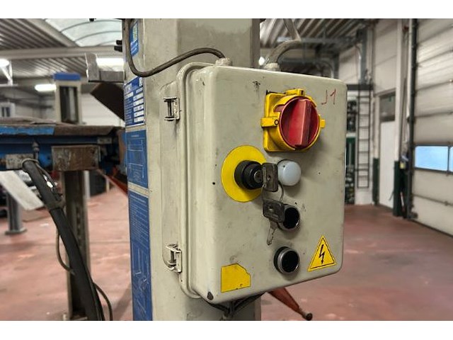 Omcn 4-paals hefbrug 3500 kg - afbeelding 15 van  20