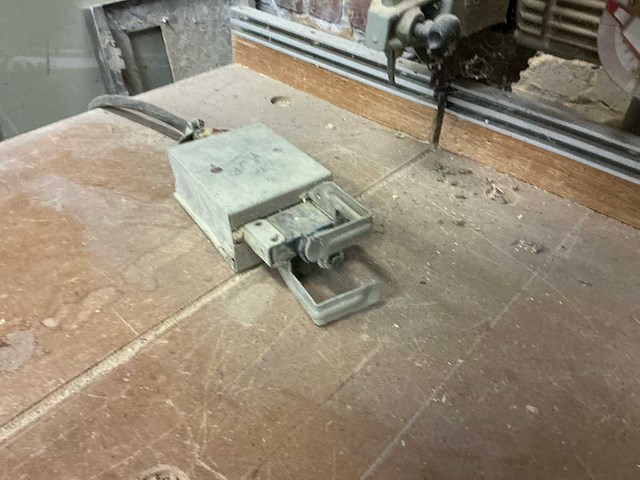 Omga radial arm saw radiaalafkortzaagmachine - afbeelding 1 van  12