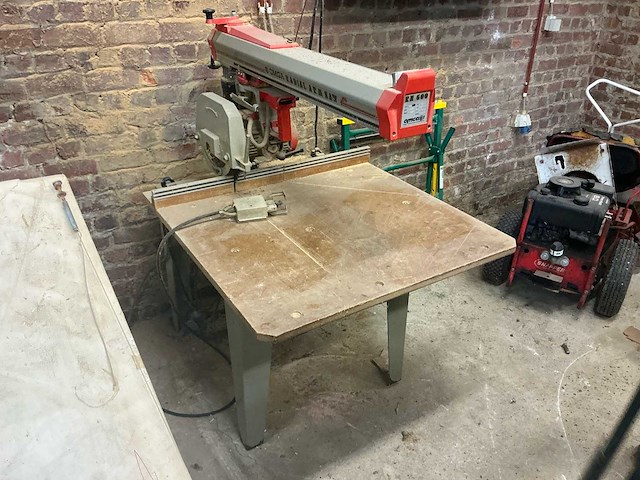 Omga radial arm saw radiaalafkortzaagmachine - afbeelding 11 van  12