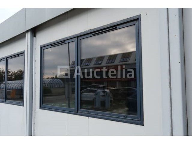 Omgebouwde kantoorcontainers - afbeelding 4 van  40