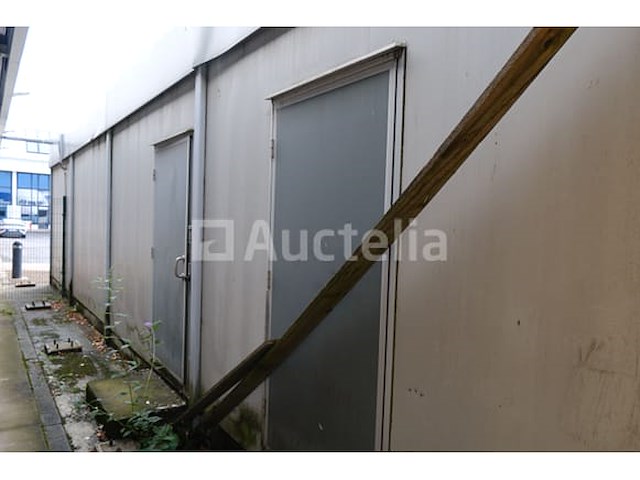 Omgebouwde kantoorcontainers - afbeelding 9 van  40