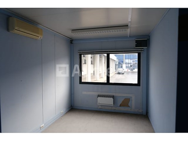 Omgebouwde kantoorcontainers - afbeelding 16 van  40