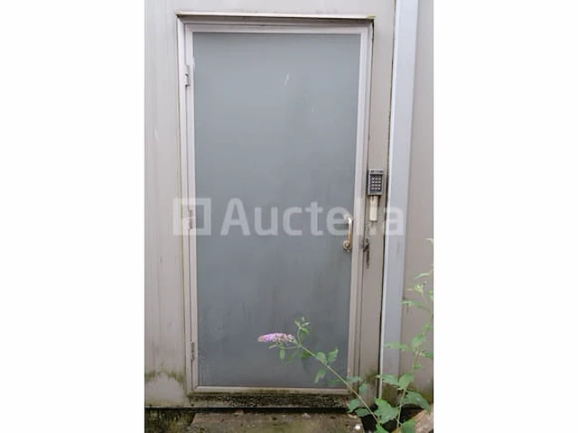Omgebouwde kantoorcontainers - afbeelding 10 van  40