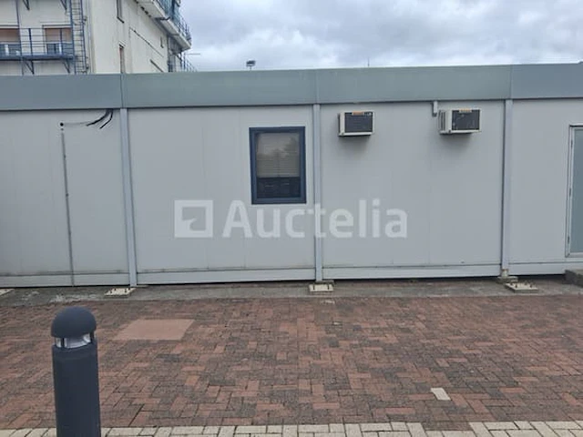Omgebouwde kantoorcontainers - afbeelding 1 van  40