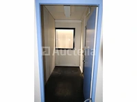 Omgebouwde kantoorcontainers - afbeelding 14 van  40
