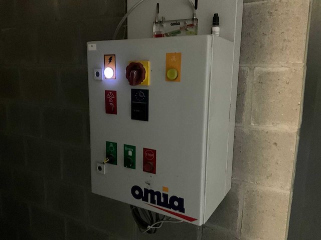 Omia wagner verfspuitcabine spuitwand met verfspuitpomp - afbeelding 6 van  9