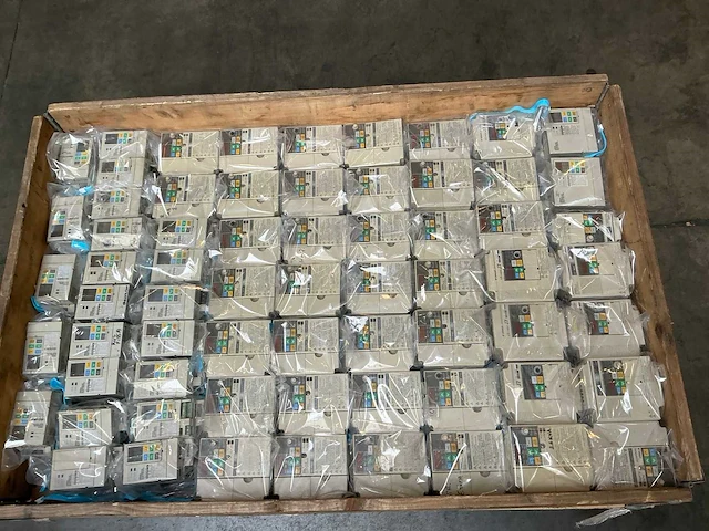 Omron frequentieregelaar (66x) - afbeelding 2 van  8