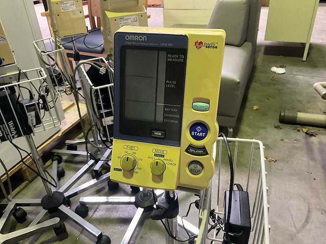 Omron hem-907 bloeddrukmeter (5x) - afbeelding 2 van  9